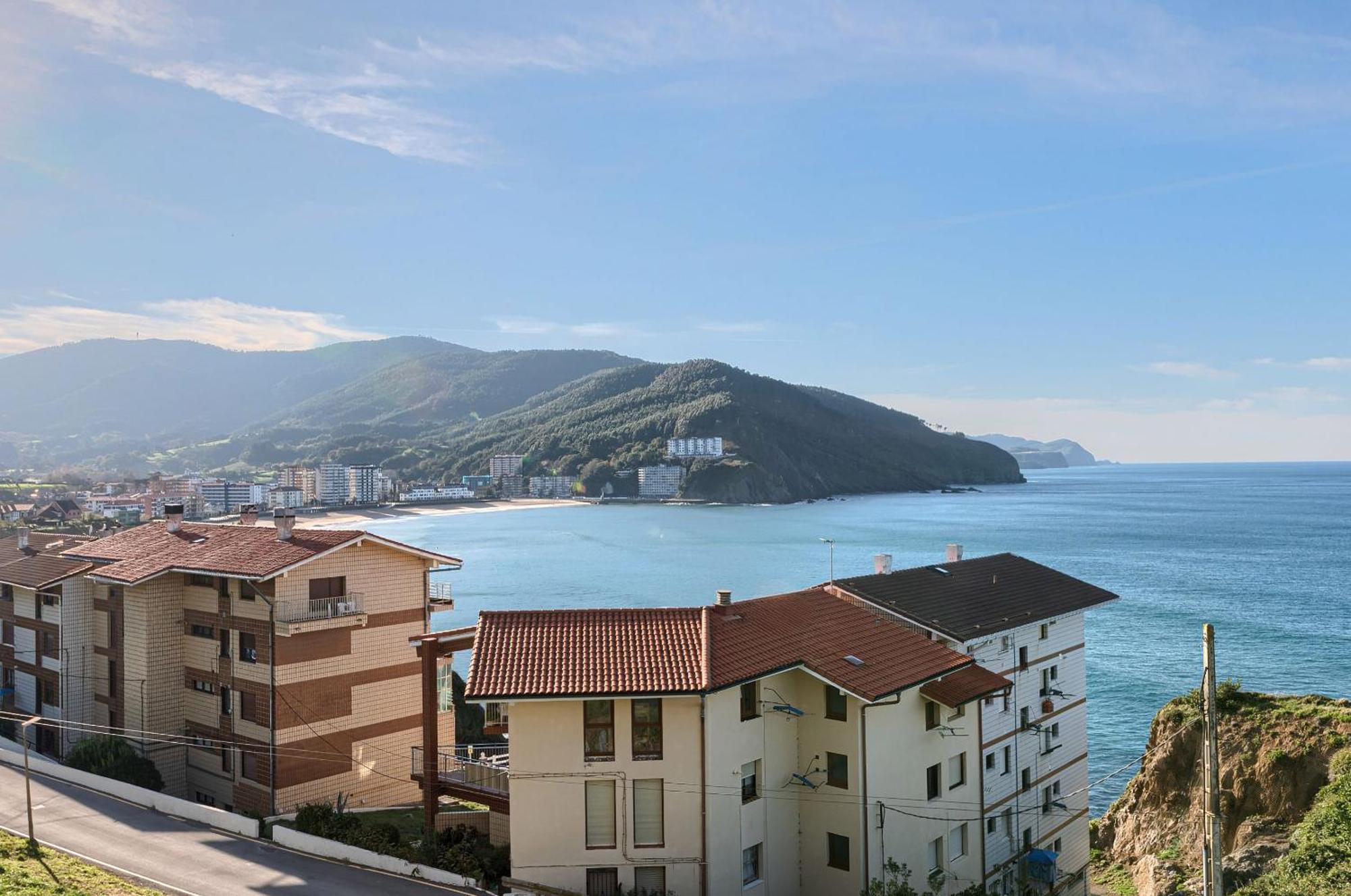 Vistas 180º, Al Mar, Puesta De Sol, Free Wifi-parking * Bakio